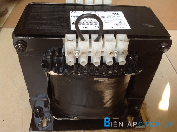 Cáp âm thanh | Phụ kiện âm thanh cao cấp chính hãng |