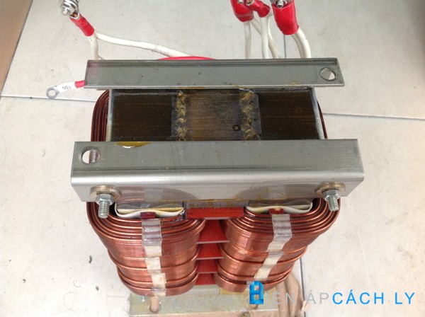 Cáp âm thanh | Phụ kiện âm thanh cao cấp chính hãng |