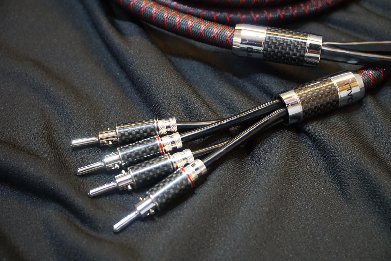 Cáp âm thanh | Phụ kiện âm thanh cao cấp chính hãng |